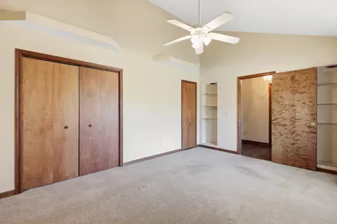 1703 Fox Ridge Dr, Springfield, OH 45503 photo 9