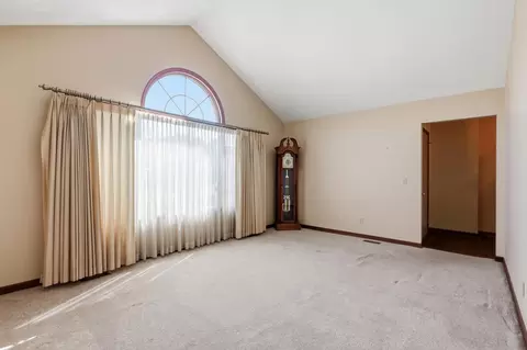 1703 Fox Ridge Dr, Springfield, OH 45503 photo 7