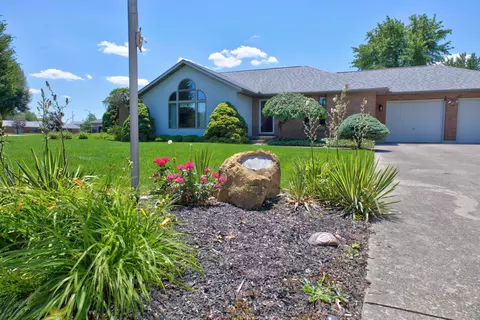 1401 James Dr, Celina, OH 45822 photo 3