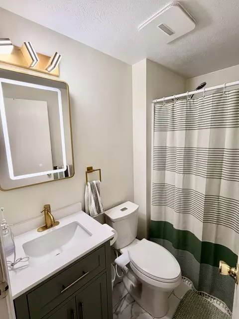 Bath - 226 Gemini St, Sidney, OH 45365 photo 4 of 4
