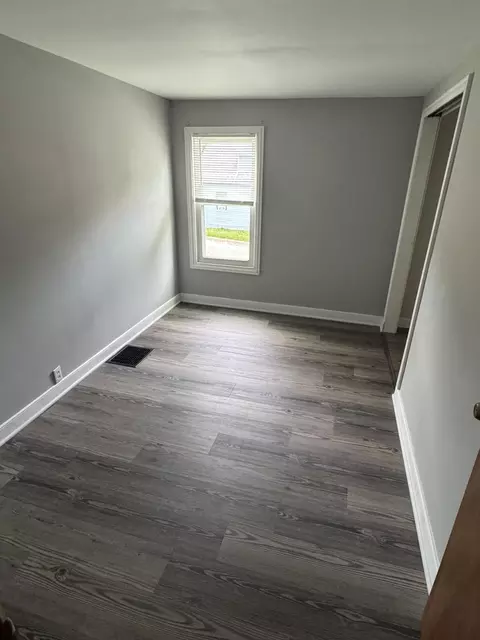 Bedroom - 1355 Emery Ave, Springfield, OH 45504 photo 1 of 1