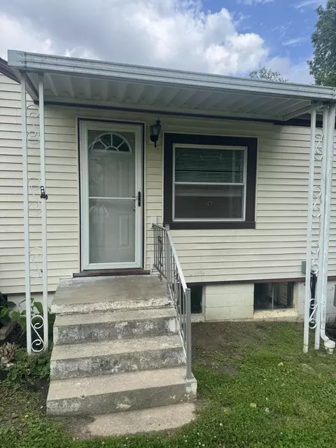 Exterior - 1355 Emery Ave, Springfield, OH 45504 photo 7 of 8