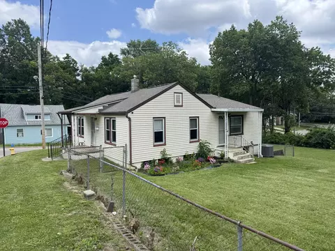 Exterior - 1355 Emery Ave, Springfield, OH 45504 photo 3 of 8