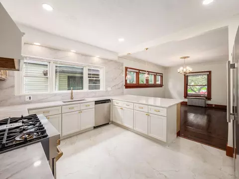 Kitchen - 226 E Cassilly St, Springfield, OH 45503 photo 4 of 6