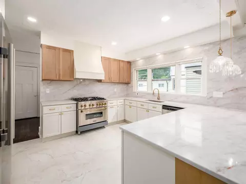 Kitchen - 226 E Cassilly St, Springfield, OH 45503 photo 3 of 6
