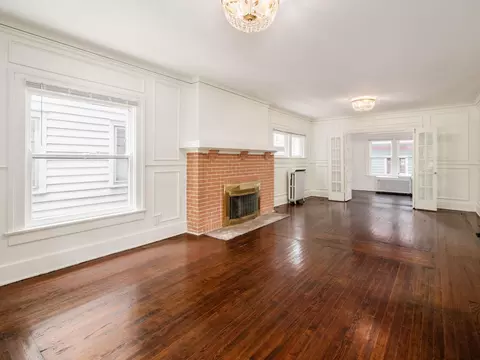 Living - 226 E Cassilly St, Springfield, OH 45503 photo 2 of 9