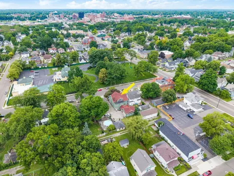 View/Area - 226 E Cassilly St, Springfield, OH 45503 photo 7 of 8