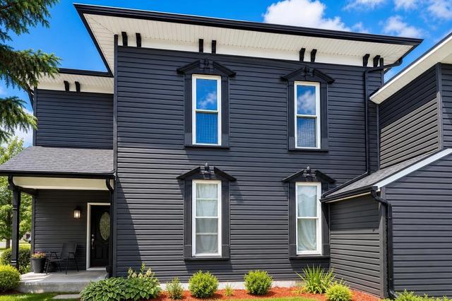 206 W Pike St, Jackson Center, OH 45334