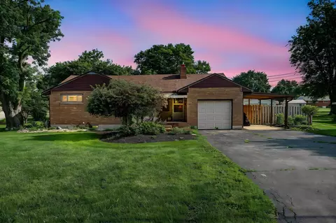 210 Broadway Rd, Enon, OH 45323