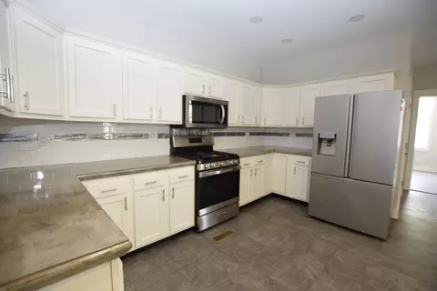 Kitchen - 201 E Miami St, De Graff, OH 43318 photo 5 of 7