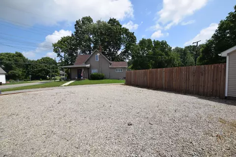 Exterior - 201 E Miami St, De Graff, OH 43318 photo 3 of 8