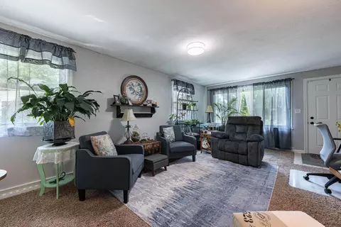 1118 Robin Rd, Springfield, OH 45503 photo 3