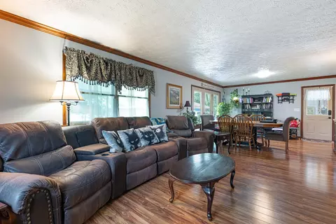 1118 Robin Rd, Springfield, OH 45503 photo 11