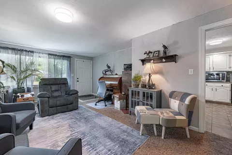 1118 Robin Rd, Springfield, OH 45503 photo 4