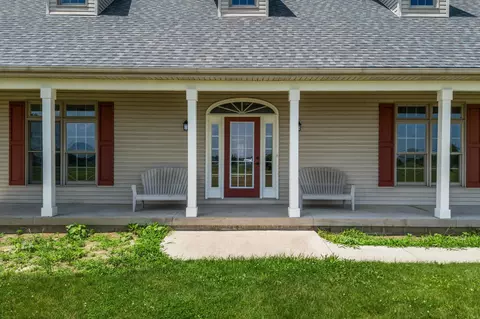 Exterior - 3000 Clayton Ave, Springfield, OH 45502 photo 2 of 8