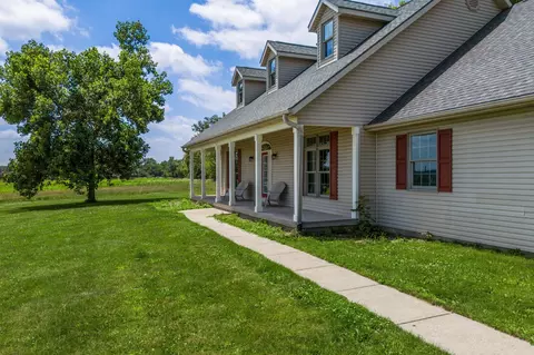 Exterior - 3000 Clayton Ave, Springfield, OH 45502 photo 3 of 8