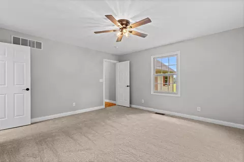 Bedroom - 3000 Clayton Ave, Springfield, OH 45502 photo 6 of 6