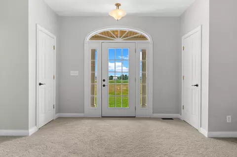 Entry Way - 3000 Clayton Ave, Springfield, OH 45502 photo 1 of 2