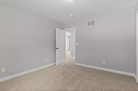 Bedroom - 3000 Clayton Ave, Springfield, OH 45502 photo 2 of 6