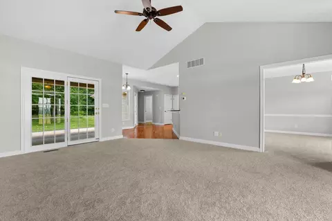 Living - 3000 Clayton Ave, Springfield, OH 45502 photo 1 of 4