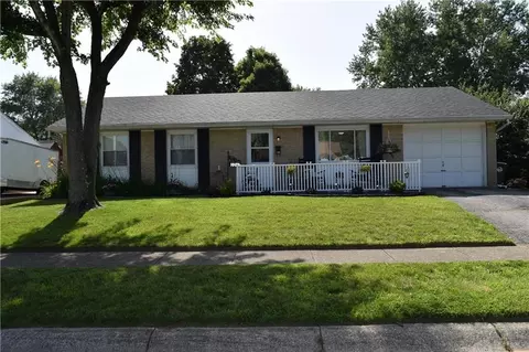 1005 White Pine St, New Carlisle, OH 45344