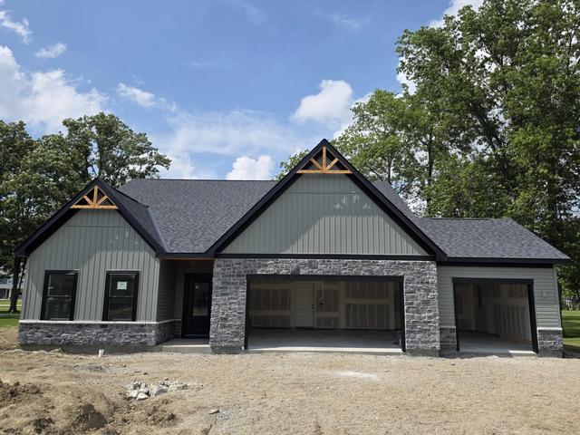 630 W Lake Ave, Lakeview, OH 43331