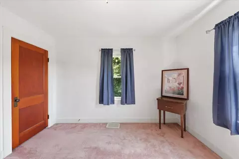 Bedroom - 2955 Mechanicsburg Rd, Springfield, OH 45503 photo 2 of 4