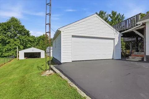 Exterior - 2955 Mechanicsburg Rd, Springfield, OH 45503 photo 10 of 17