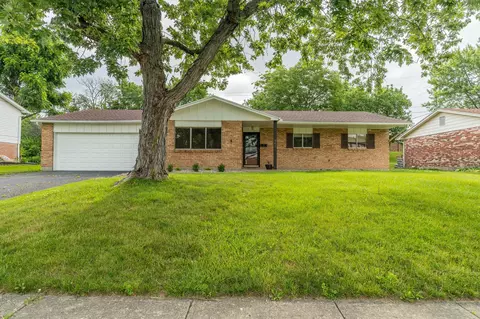 861 Kenbrook Dr, Vandalia, OH 45377