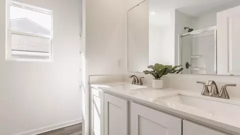 Bath - 3930 Bergman Blvd, Springfield, OH 45505 photo 1 of 2