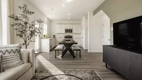 Entry Way - 3930 Bergman Blvd, Springfield, OH 45505 photo 2 of 3