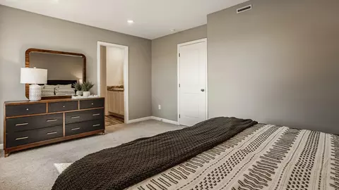 Bedroom - 3932 Bergman Blvd, Springfield, OH 45505 photo 2 of 3