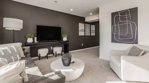 Living - 3932 Bergman Blvd, Springfield, OH 45505 photo 2 of 4