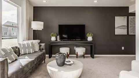 Living - 3932 Bergman Blvd, Springfield, OH 45505 photo 3 of 4