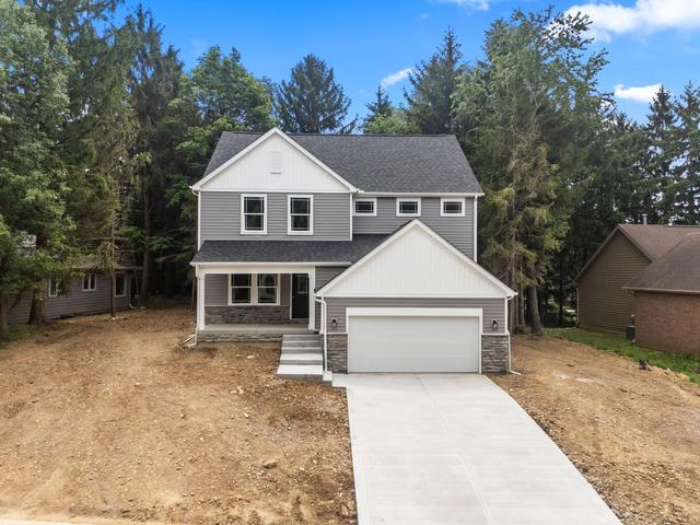 1612 Whispering Pines Ln, Bellefontaine, OH 43311