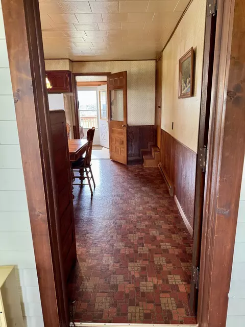 Entry Way - 9910 Eichar Rd, Celina, OH 45822 photo 2 of 9