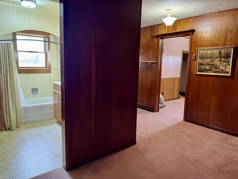 Entry Way - 9910 Eichar Rd, Celina, OH 45822 photo 5 of 9