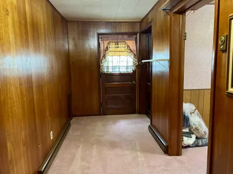 Entry Way - 9910 Eichar Rd, Celina, OH 45822 photo 6 of 9