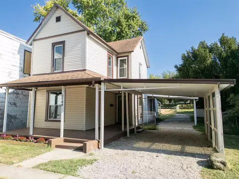2149 Larch St, Springfield, OH 45503 photo 2