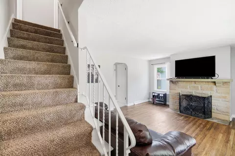 Entry Way - 18 Fair Ave, Medway, OH 45341 photo 2 of 2