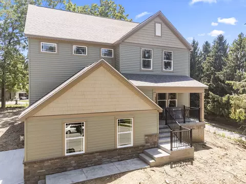 1800 Whispering Pines Ln, Bellefontaine, OH 43311