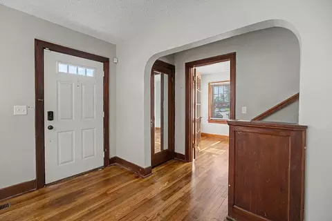 Entry Way - 601 N Light St, Springfield, OH 45504 photo 1 of 3