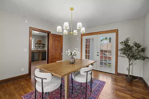 Dining - 601 N Light St, Springfield, OH 45504 photo 1 of 3