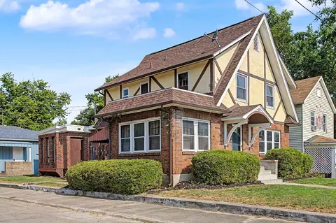Exterior - 601 N Light St, Springfield, OH 45504 photo 2 of 7