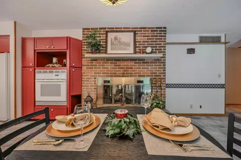 Dining - 224 Meadow Ln, Springfield, OH 45505 photo 1 of 1