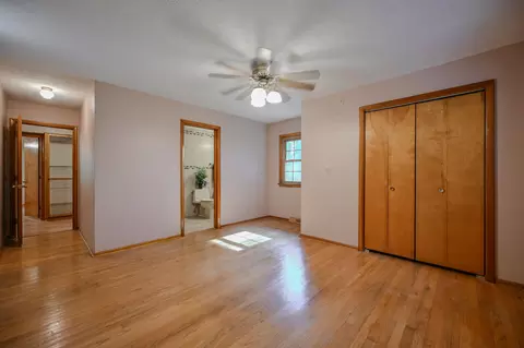 Bedroom - 224 Meadow Ln, Springfield, OH 45505 photo 5 of 8