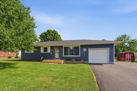Exterior - 2941 Sun Valley Dr, Springfield, OH 45505 photo 1 of 6
