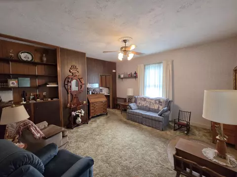Living - 1909 W Washington St, Springfield, OH 45506 photo 3 of 3