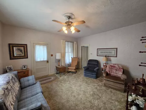 Living - 1909 W Washington St, Springfield, OH 45506 photo 1 of 3