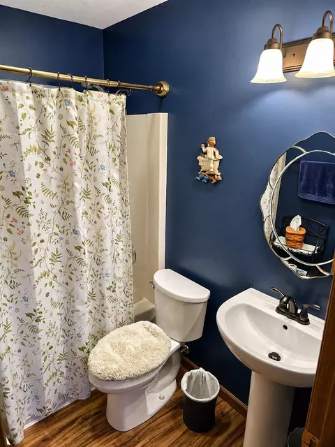 Bath - 503 Grenelefe Ct, Sidney, OH 45365 photo 2 of 2